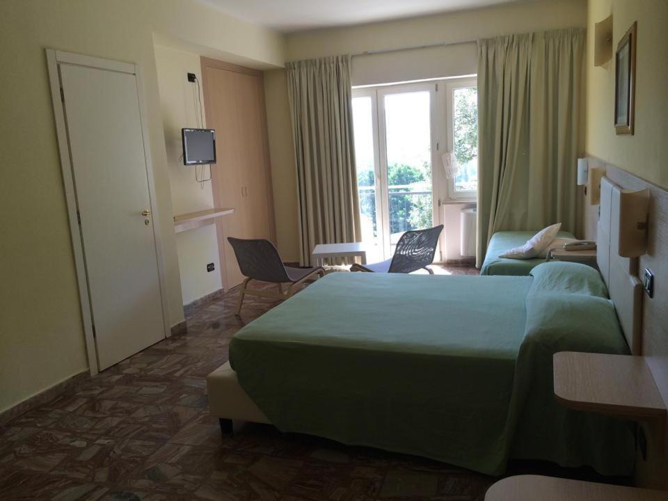 Albergo Carpino Mangone  Bagian luar foto
