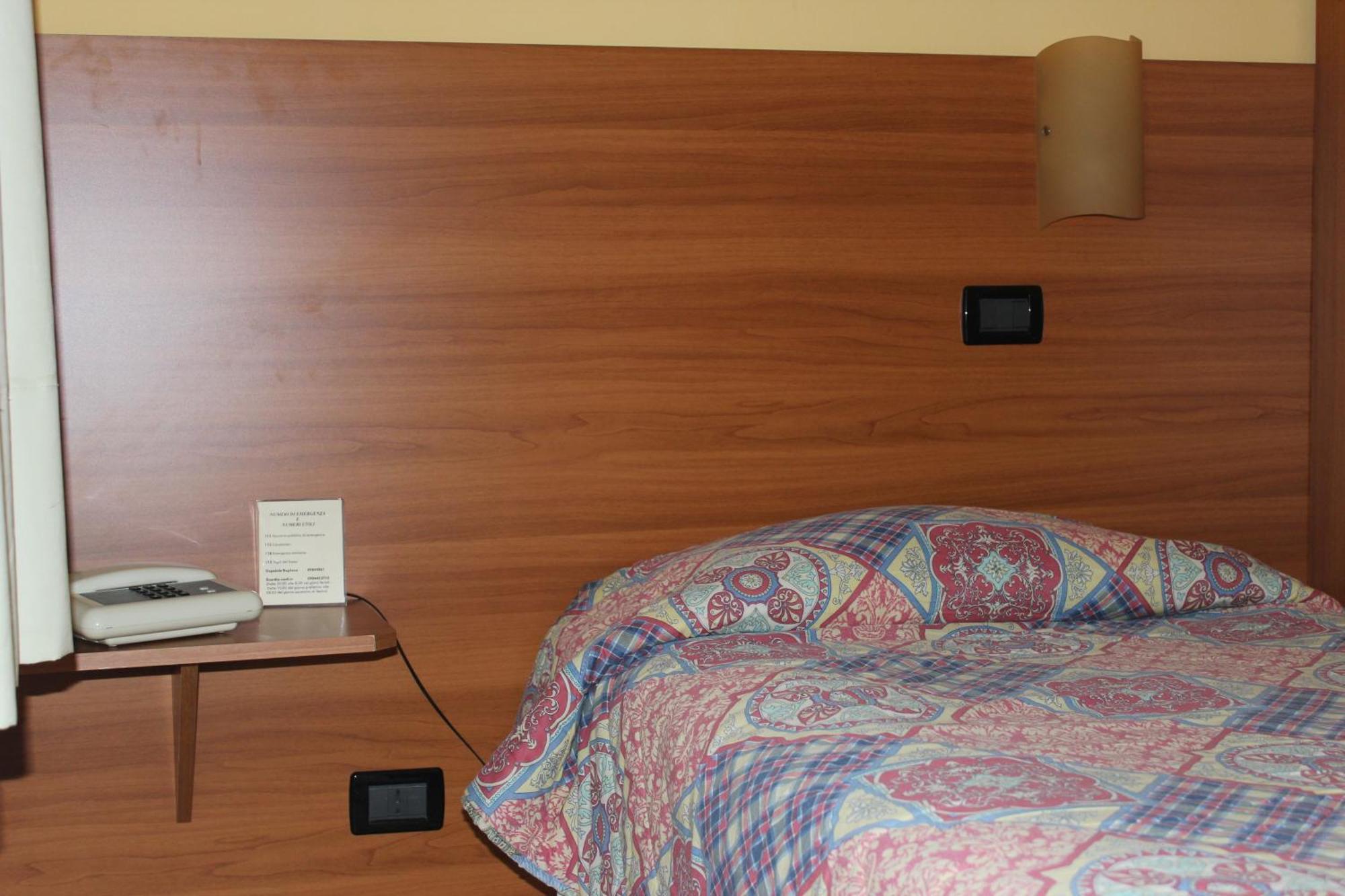 Albergo Carpino Mangone  Ruang foto